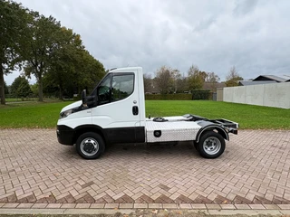 Iveco Daily 2019 - 40C18 Hi Matic automaat BE trekker 9.4 TON (84.877KM) image 3 thumbnail