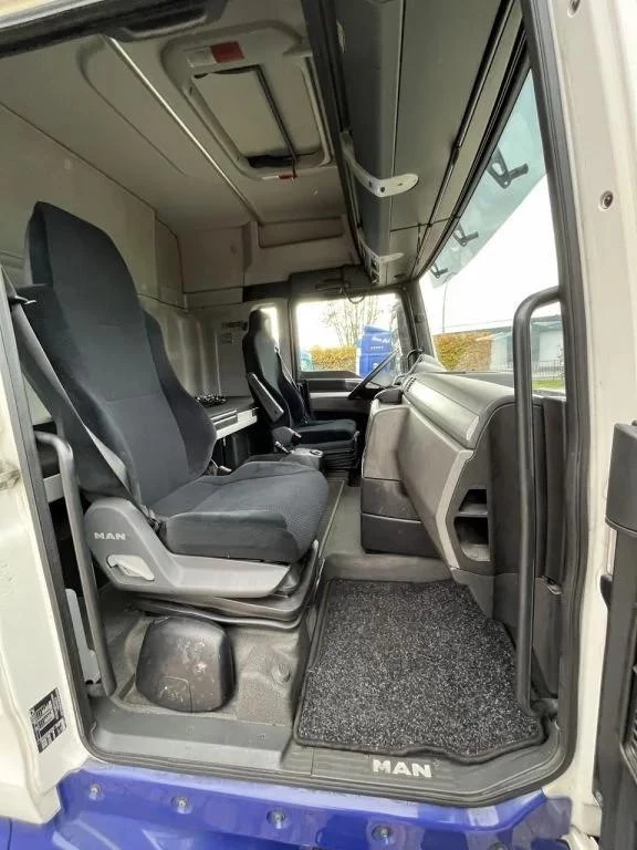 MAN TGX 2011 image 6