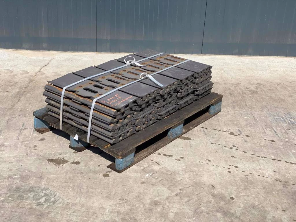 JCB 2026 - JS240 / JS260 / JS300 Shoes/Pads afbeelding 1