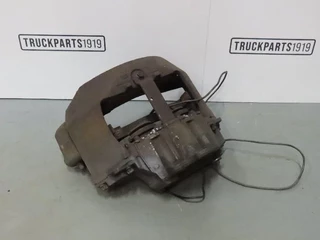 Volvo N/A - 21487594 Remklauw Re. achter Volvo zdjecie 2