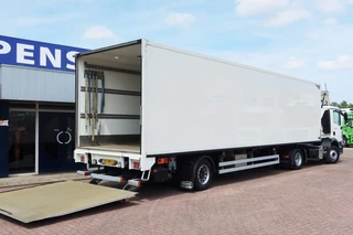 MAN TGM 2020 - 15.290 Trekker + Heiwo city trailer geisoleerd + klep Dhollandia 2500 KG obrazek 3