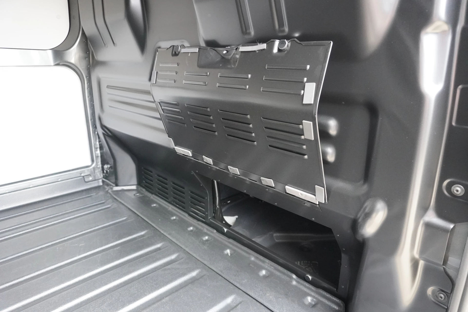 Ford Transit Custom 2024 - 320L 2.0 TDCI 136PK L2H1 Trend image 22