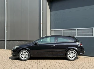 Opel Astra 2007 - GTC 1.6 bj.2007 Autom|Airco|Coupe|Nap. afbeelding 2 miniatuur