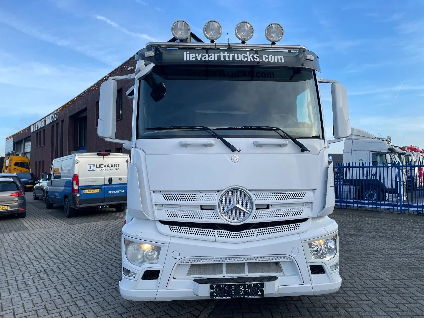 Mercedes-Benz Actros 2013 - 1830 image 9