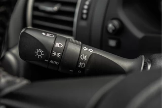 Toyota Land Cruiser 2022 - 2.8D-4D | 204 PK | 4X4 | Vol Opties | Automaat | Luchtvering | 360° camera | Adapt.Cruise | Stoelverw. & -koeling | LED image 18