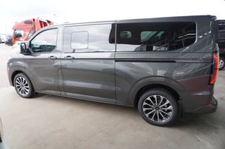 Ford Transit Custom 2026 - 340L 2.5 PHEV 233PK L2H1 Titanium X 8 Persoons PHEV Automaat obrazek 4