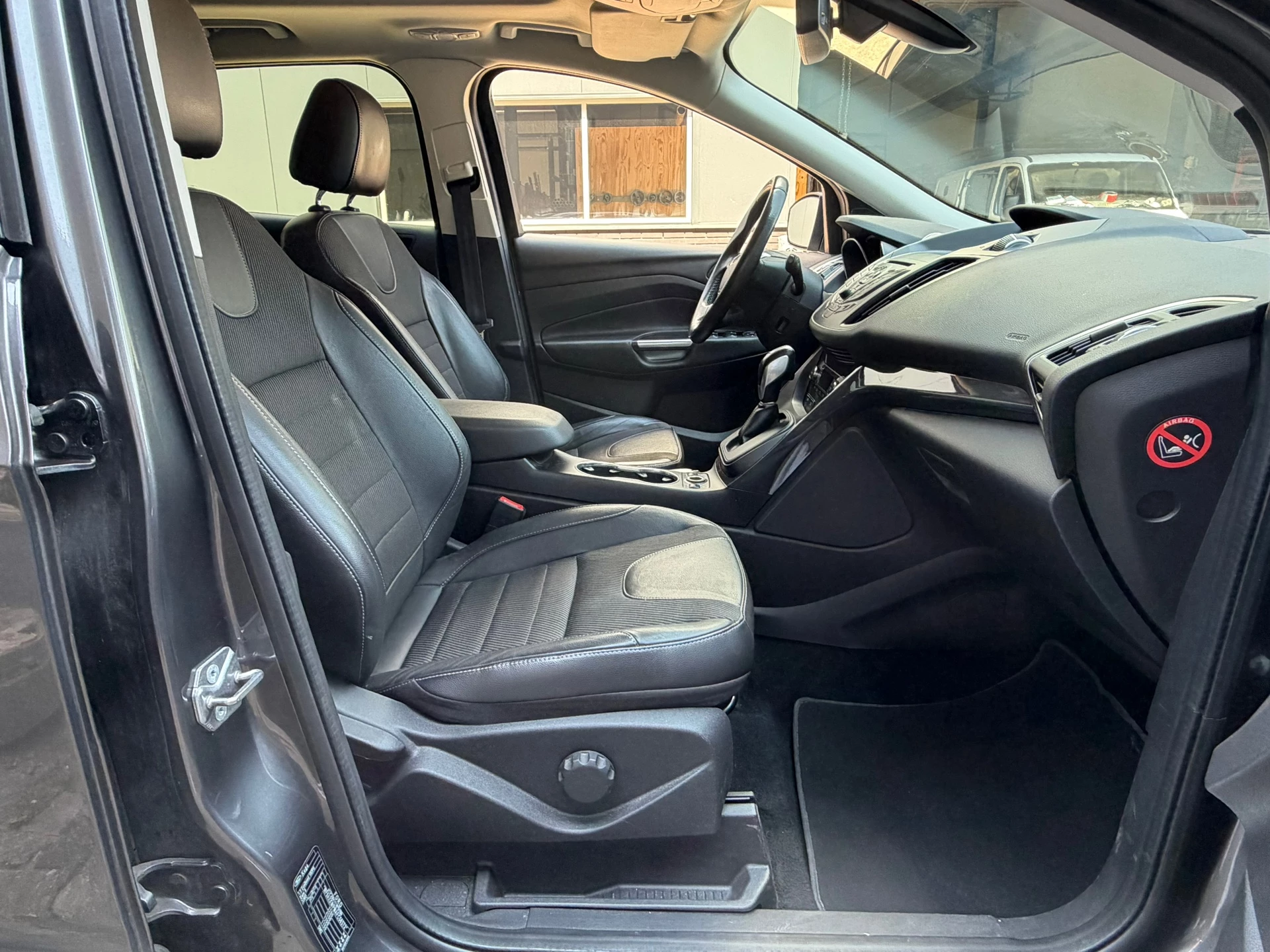 Ford Kuga 2015 - 1.5 Titanium Plus 4WD bj.2015 Autom|Pano|Navi|Trehaak. image 10