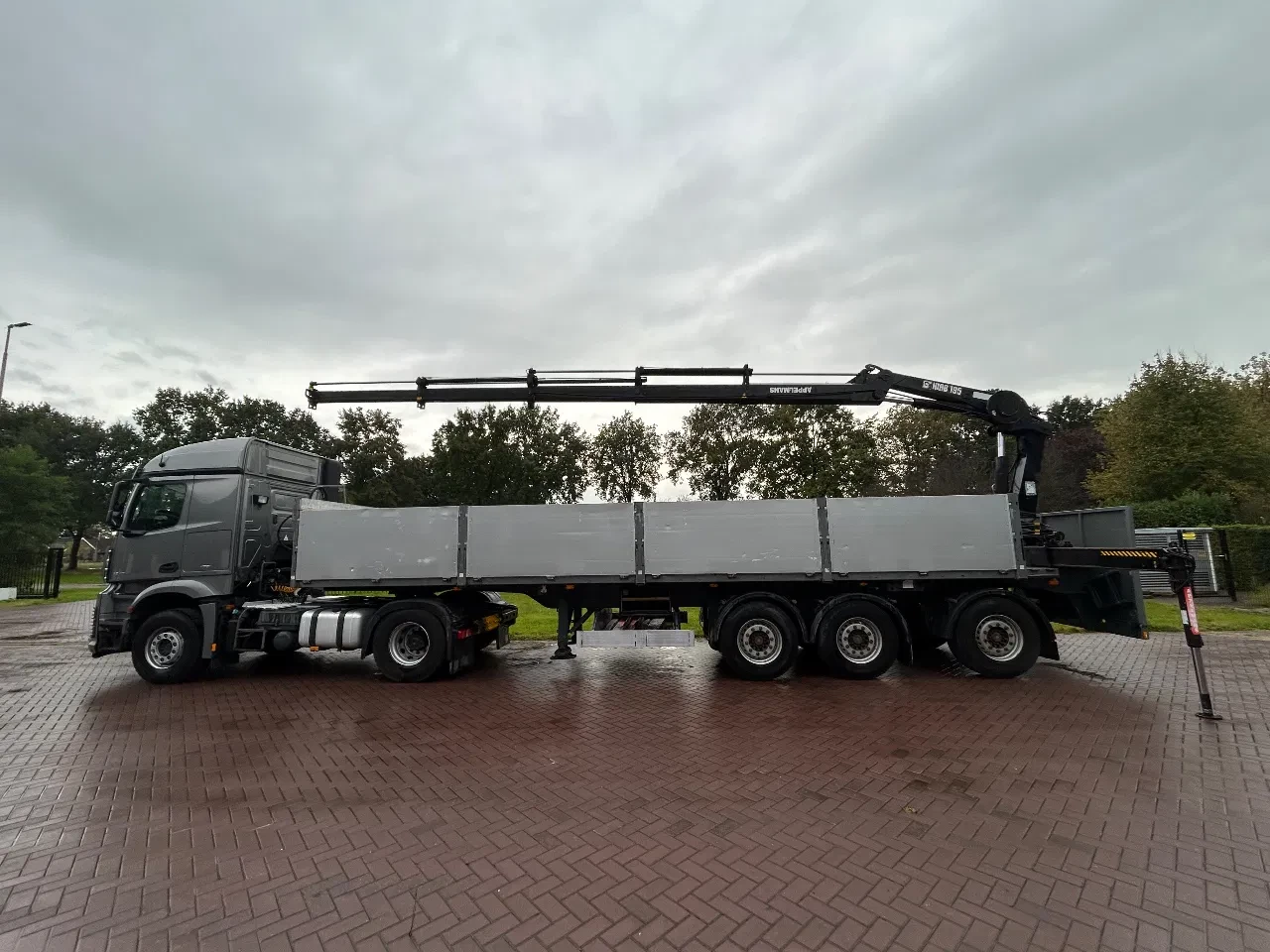Mercedes-Benz Arocs 2014 - GT oplegger met Hiab kraan immagine 4