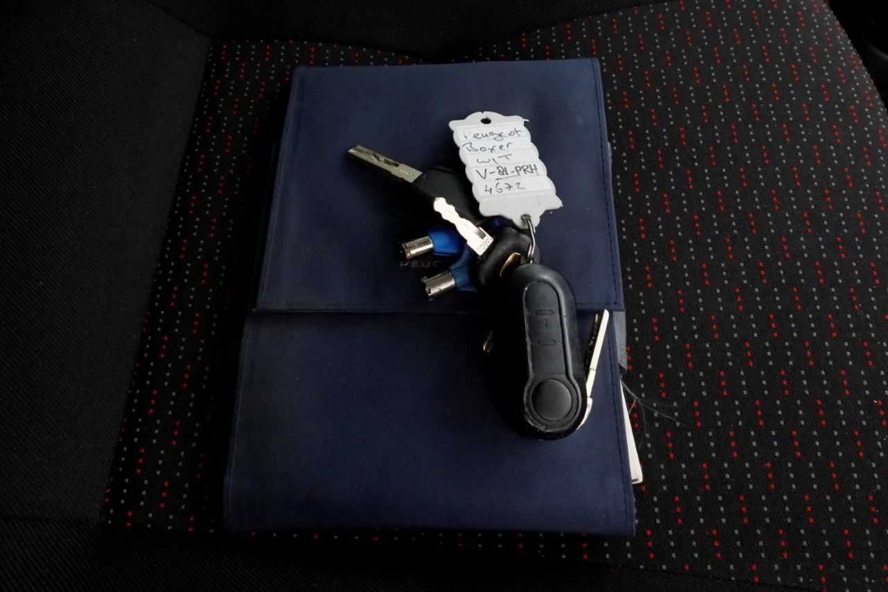 Peugeot Boxer 2019 - 335 2.0 BlueHDI 130pk L2H2 Premium Airco/Navi/Inrichting 10-2019 obrázek 6