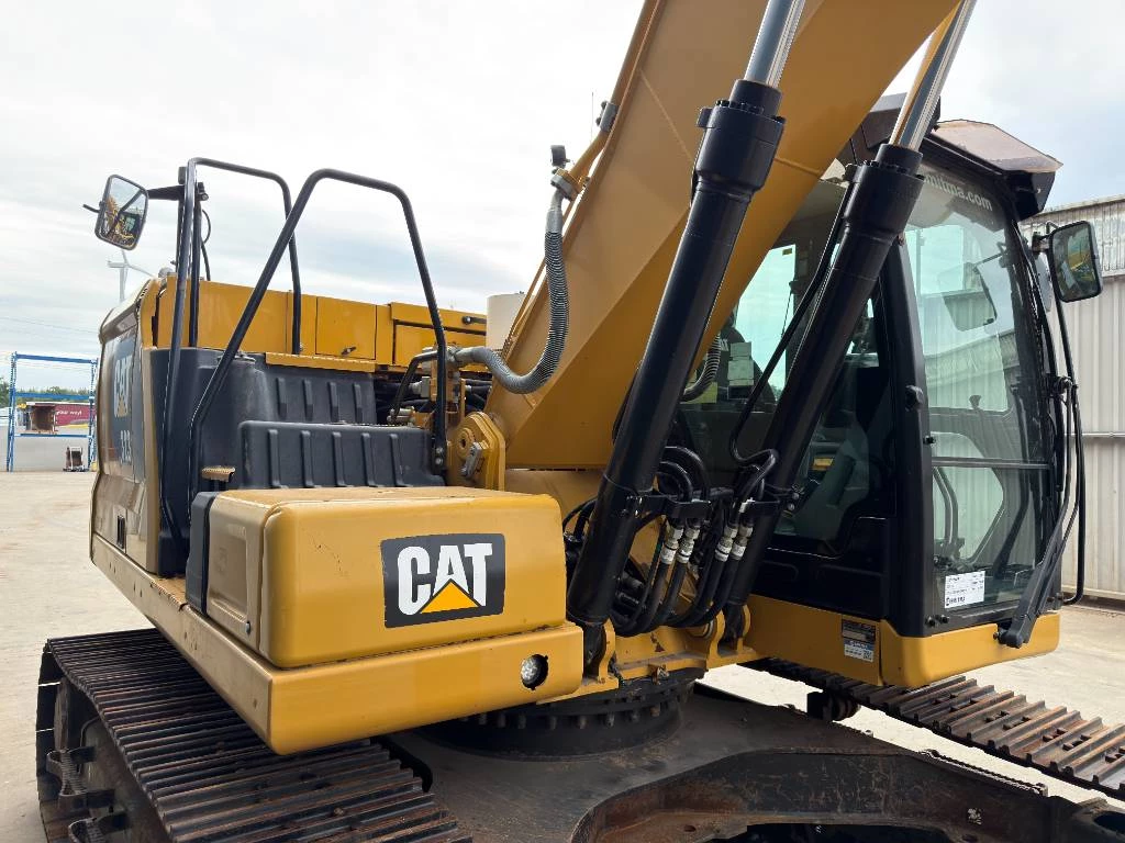 Cat 2019 - 323 07B obrázek 9