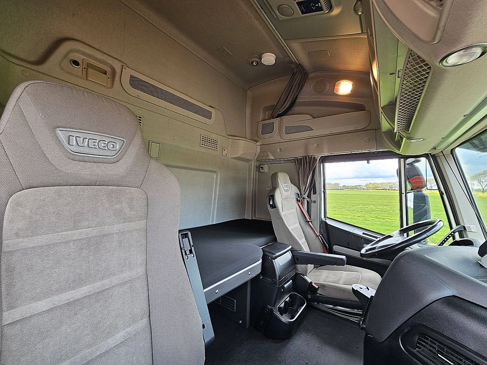 Iveco Stralis 2018 - AS260S42 obrázek 14