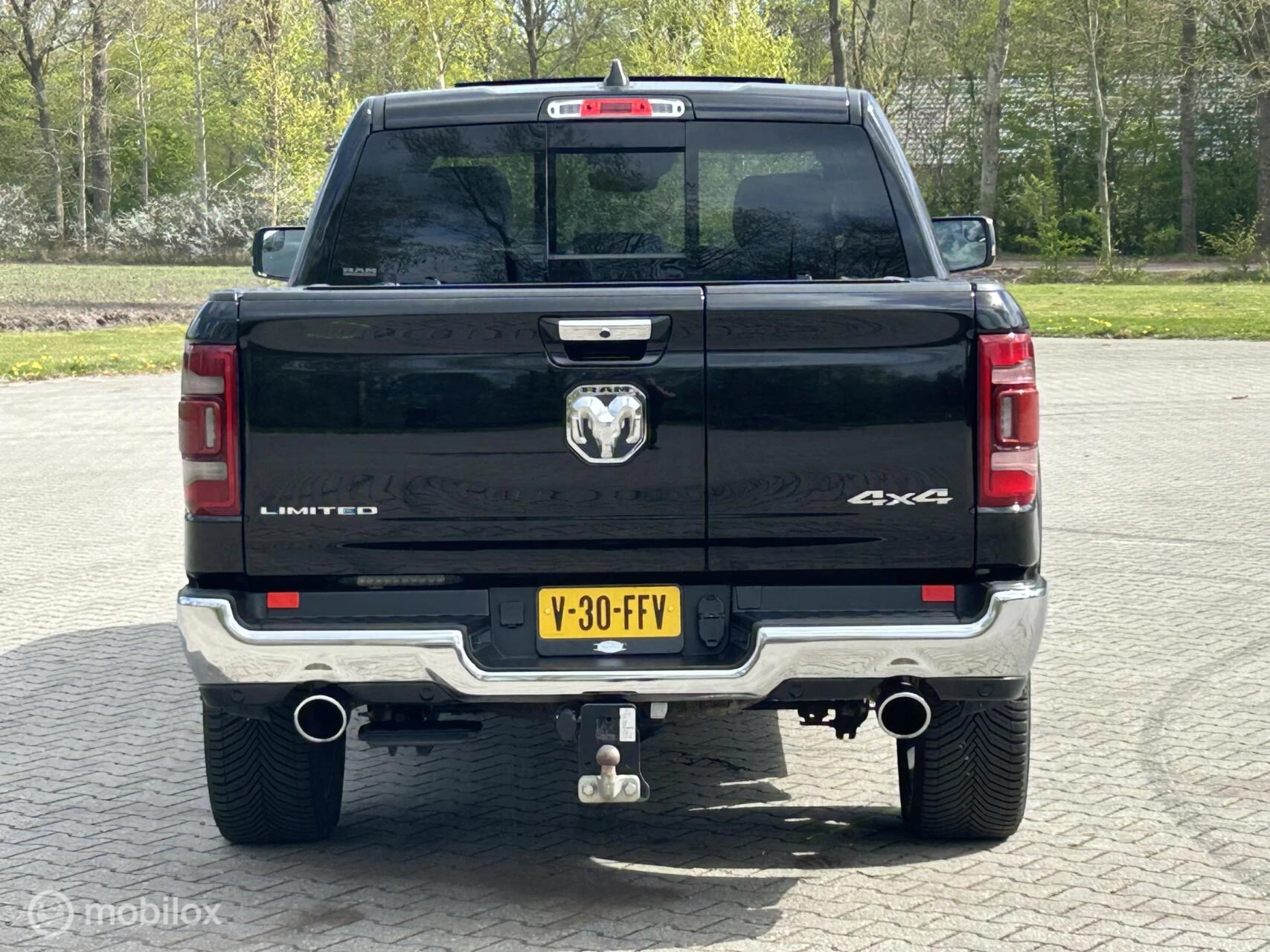 Dodge Ram 1500 2022 - 4X4 5.7 V8 4x4 Crew Cab Limited obrázek 37
