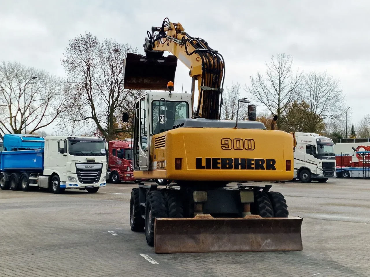 Liebherr 2009 - A900C - 95 KW - Central Greasing - imagem 28