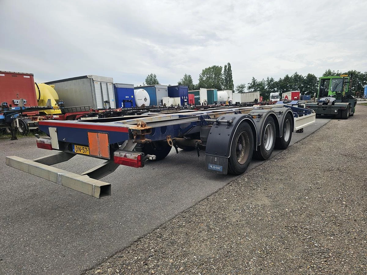 D-TEC VCC-01 / 45 FOOT CONTAINER CHASSIS / VALKX AXLES. 2015 image 2