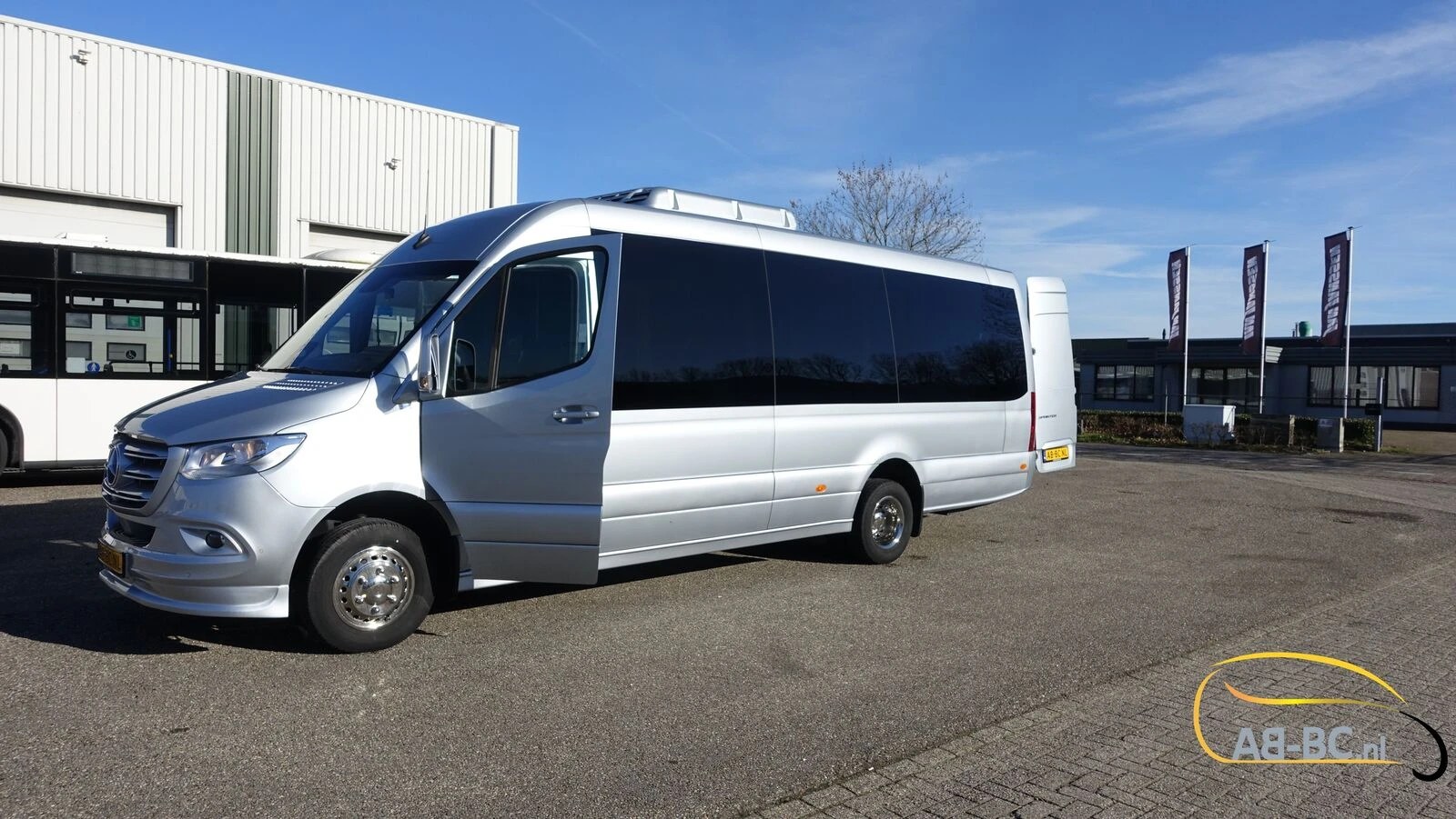 Mercedes-Benz Sprinter 2026 - NEW 519 CDI - 24 Seats EURO 6 zdjęcie 21