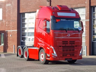 Volvo FH 2022 - 13.500 Globetrotter XL 6x2 - Night clima - 3.00 WB - Leather - Full air te koop