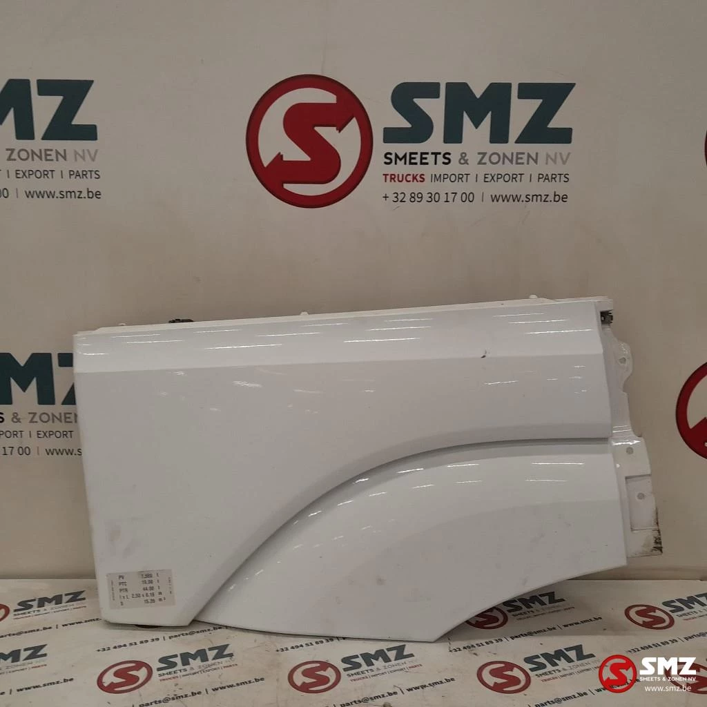 Mercedes-Benz - Occ spatbord rechts Mercedes afbeelding 1