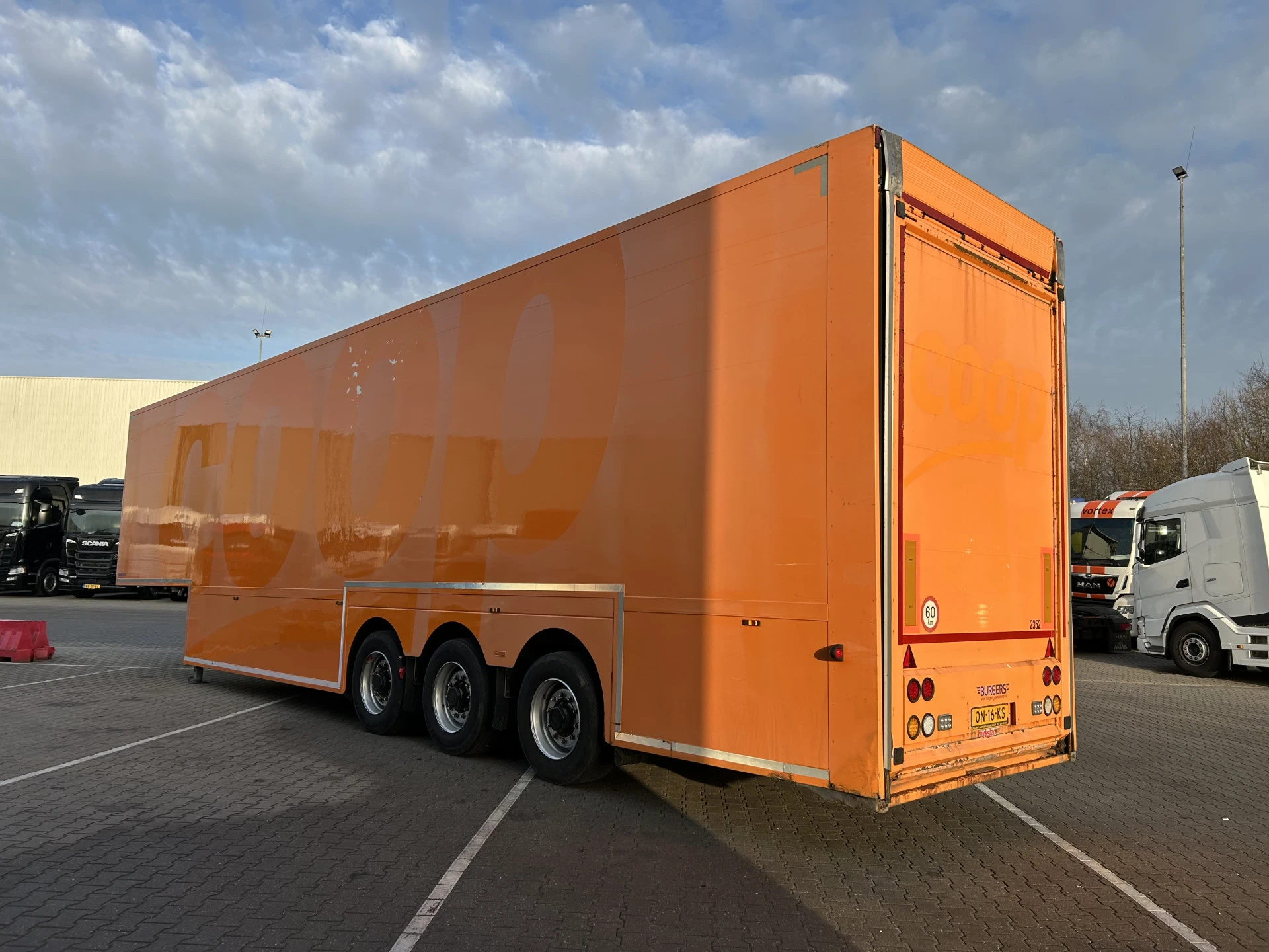 BURGERS 0 DGPL 2014 - / Double Stock / Race Trailer afbeelding 20