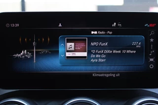 Mercedes-Benz C-Class 2020 - Estate 300e AUT9 AMG Limited NIGHT PAKKET SFEER VIRTUAL NAVI CAMERA NL AUTO bild 20