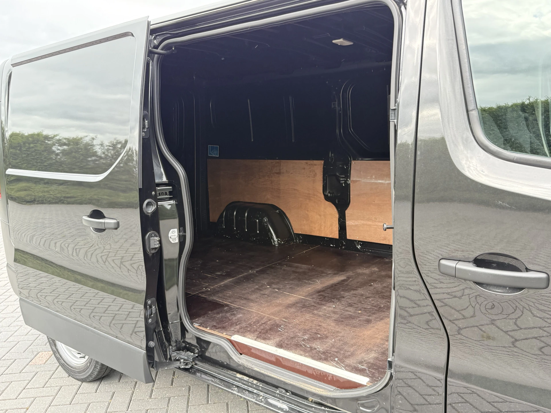 Renault Trafic 2021 - 2.0 dCi 120 PK / L2H1 / 1e EIG. / AIRCO / CRUISE / PDC / 3-ZITS / LED afbeelding 9