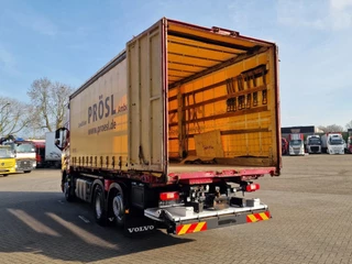 Volvo FH 2022 - 13.460 Globetrotter XL 6x2 - BDF - Loadlift - I Save - I parkcool - Full air - With box imagem 6