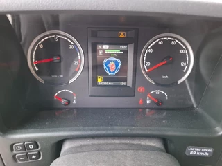 Scania P 2015 - P450 / RETARDER / !! NO EGR !! / 542360 KM / TUV:25-08-2026 / LWDS / ÀUTOMATIC / EURO-6 / 2015 immagine 16