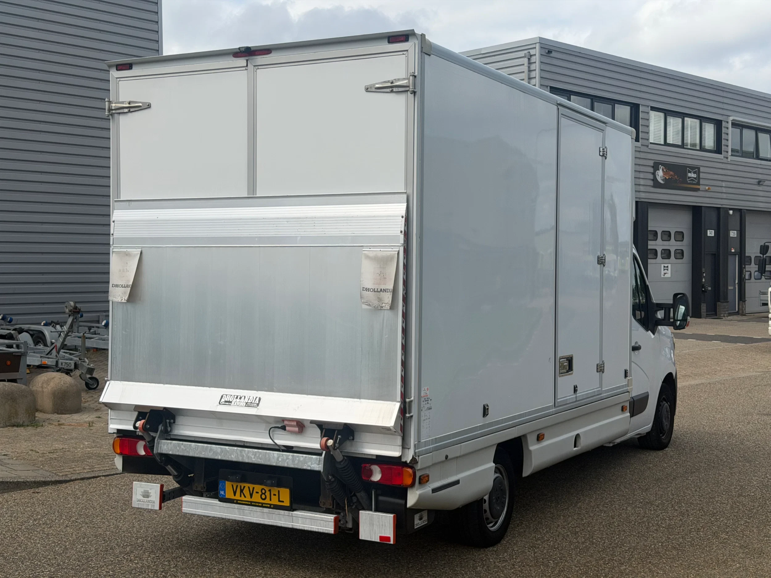 Renault Master 2021 - 2.3DCI Bakwagen Laadklep Zeideur Airco Cruisecontrol 165PK EURO 6 afbeelding 5