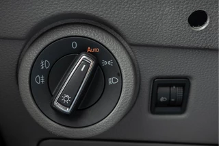 Volkswagen Transporter 2020 - T6.1 2.0 TDI L2H1 | 150 PK | Cruise | Airco | Trekhaak afbeelding 23