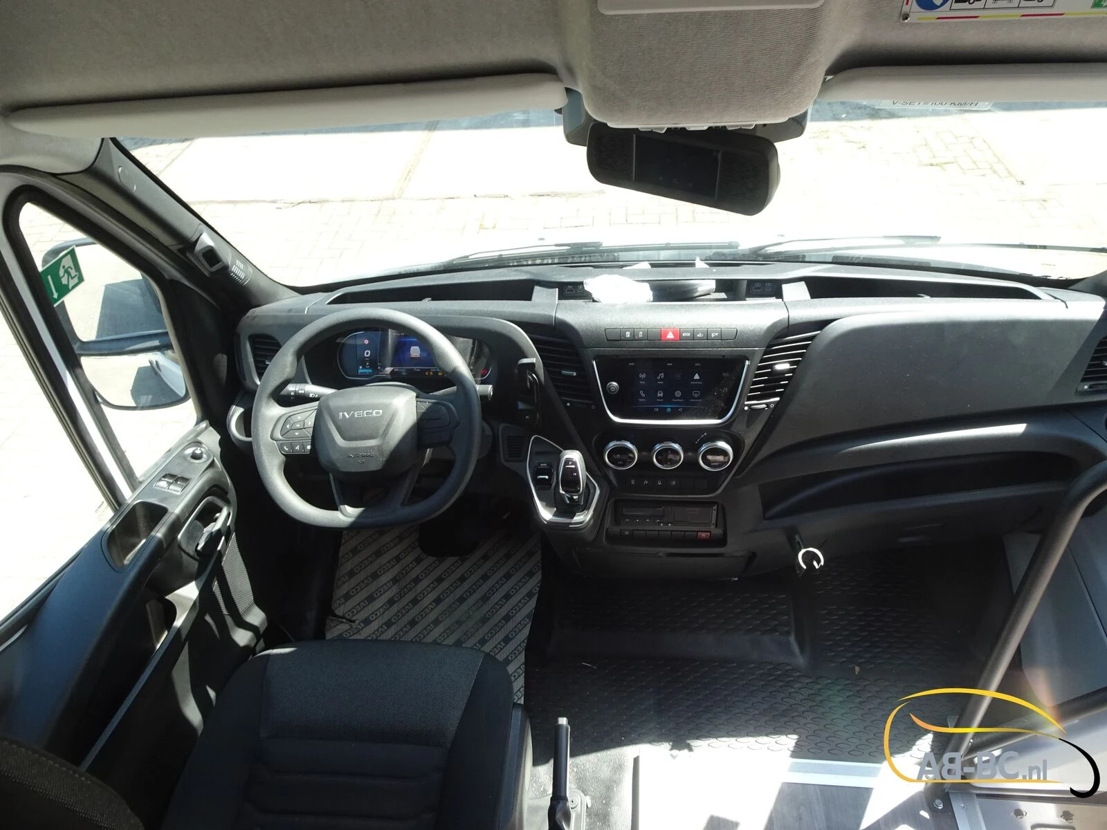 Iveco Daily - 65C18HA8 NEW Automatic 24 seats afbeelding 57