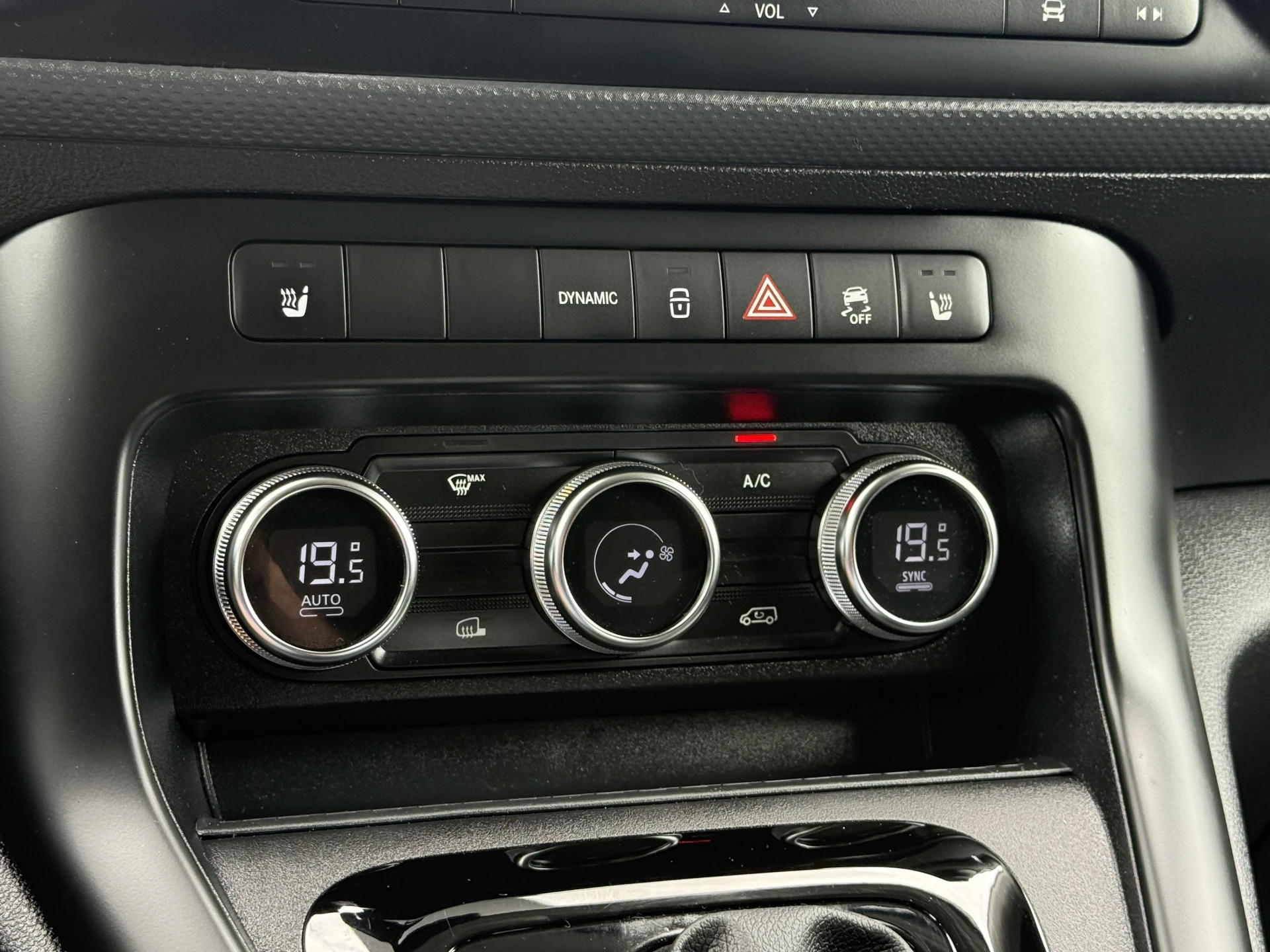 Mercedes-Benz eCitan 2023 - 112 Pro L2H1 / 51 kWh / 6.716 KM / ** RIJKLAAR ** / LED HIGH PERFORMANCE KOPLAMPEN / CAMERA / ECC / TREKHAAK / STOELVERW изображение 19