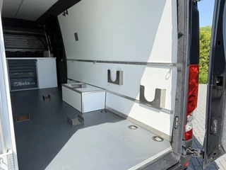 Iveco Daily 2021 - 35C21 3.0 210 PK AUTOMAAT L3H2 N1 / MOTORSPORT INRICHTING / LUIFEL / LUCHTCOMPRESSOR / DUBBEL LUCHT / 3-ZITS immagine 9