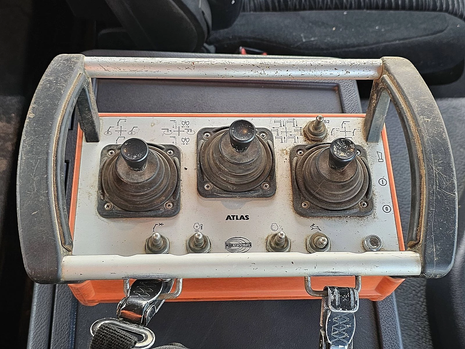 Mercedes-Benz 2015 - AROCS 1851 Bild 13