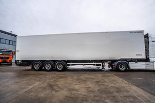 SERRUS N/A 2005 - CARRIER VECTOR 1850 obrazek 3