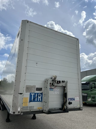 Schmitz Cargobull SCB S3B 2016 - / Box / Loadlift imagem 17
