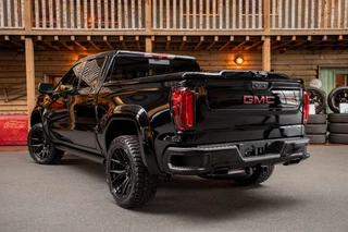 GMC Sierra 2024 - Denali 6.2L V8 bild 12