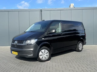 Volkswagen Transporter 2023 - 2.0 TDI 150 PK DSG AUTOMAAT / L1H1 / 1e EIG. / CRUISE / AIRCO / APPLE CARPLAY / ANDROID AUTO / NAVI / PDC afbeelding 2