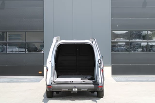 Renault Kangoo 2025 - E-Tech Advance L2 44 kWh 123pk - Trekhaak - Stoelverwarming - PDC - Navi - Betimmering - LED - DAB - Cruise - Rijklaar immagine 4