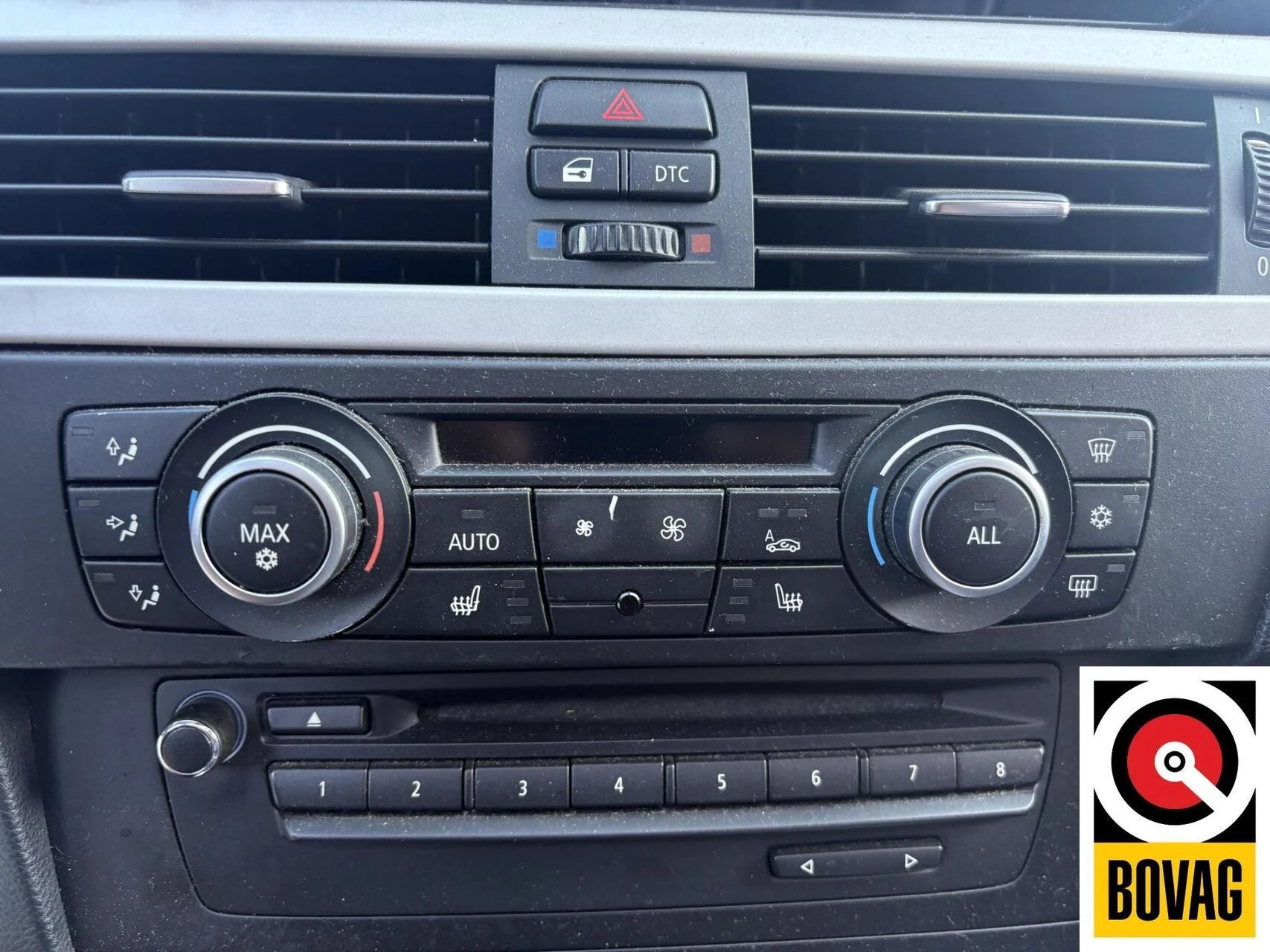 BMW 3 Series 2010 - Touring 320i High Executive auto loop op 3 cilinder. Bild 14
