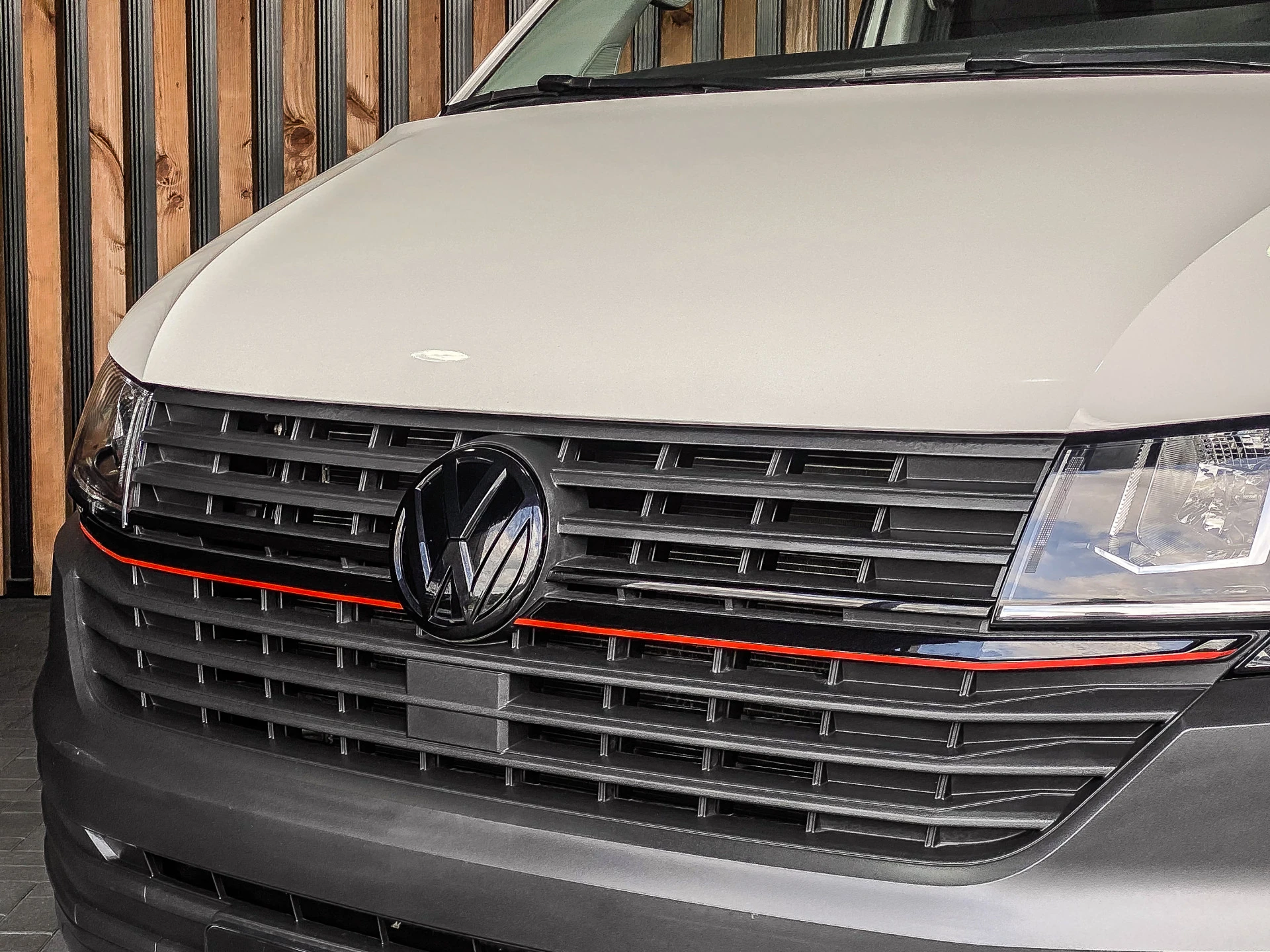 Volkswagen Transporter 2020 - 2.0 TDI 110PK Bestelwagen L1H1 afbeelding 32