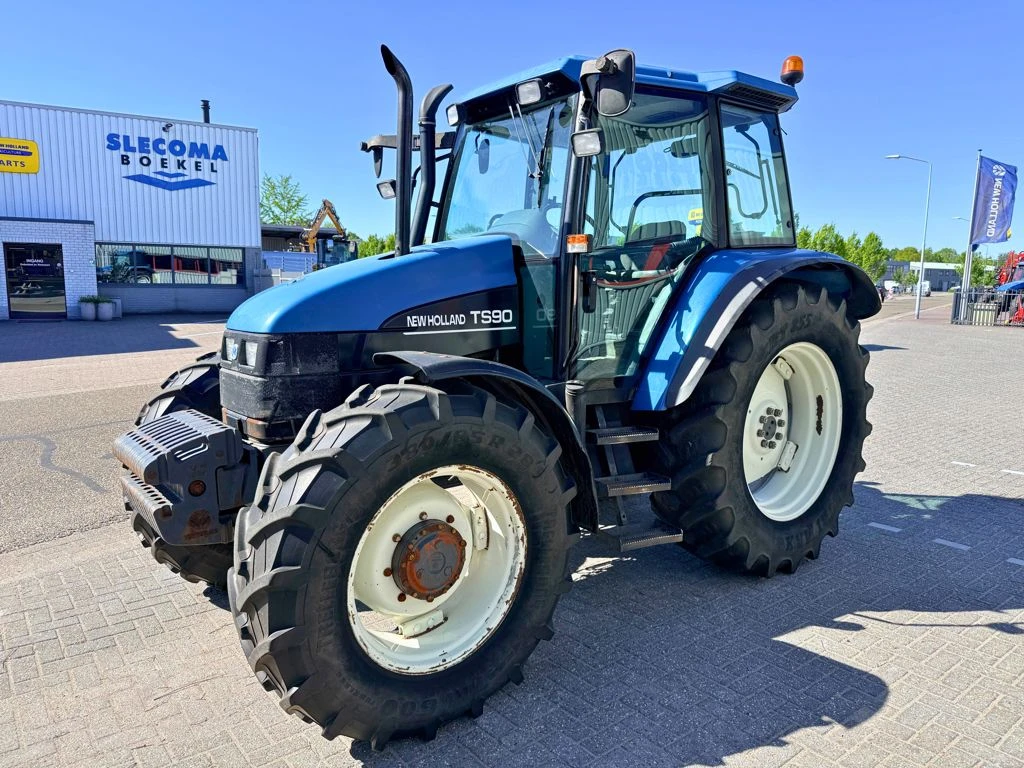New Holland 2000 - TS90 4WD Shuttle immagine 1