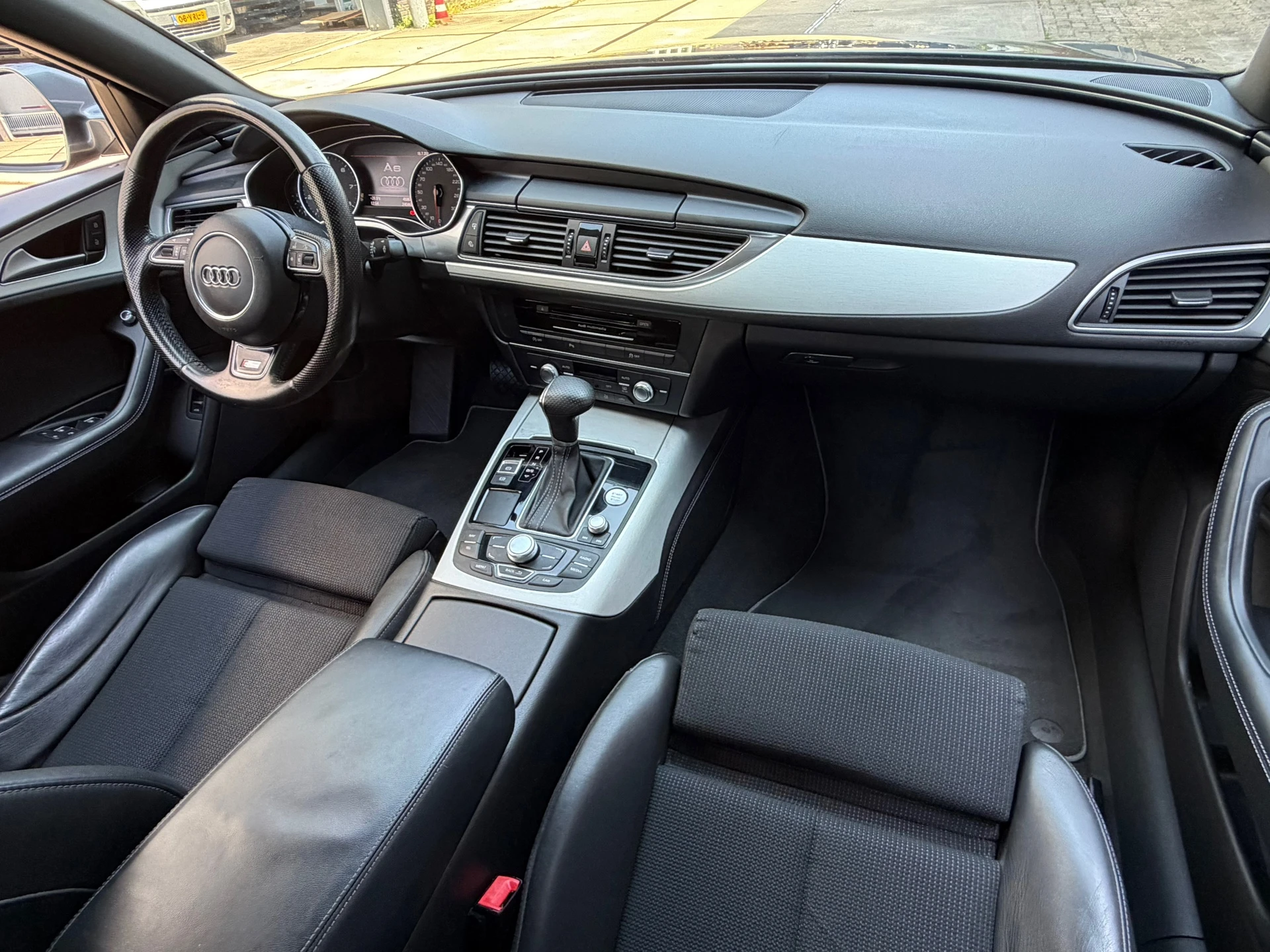 Audi A6 2013 - Limousine 2.0 TFSI S edition bj.2013 Autom|Navi|Leder|NL auto|Nap. image 9