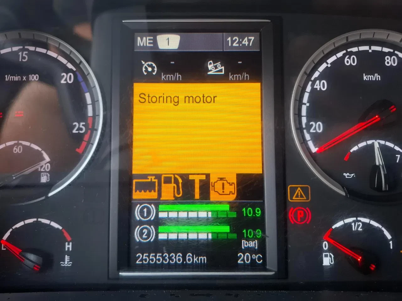 Scania R 2014 - R580 V8 / RETARDER / LIFT+LENKACHSE / FULL-AIR / PLATFORM 2000 KG / LEATHER / AIRCO / AUTOMATIC / EURO-6 / 2014 immagine 24