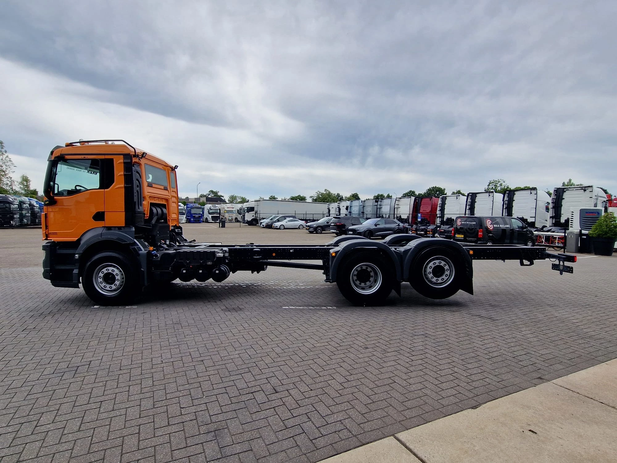 MAN TGS 2025 - 26.520 6x2*4 - NEW - PTO/Hydraulic - Retarder - Steering axle - 4.80 WB obrázek 2