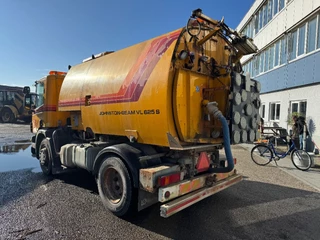 Scania P 1999 - P94-220 4X2 FULL STEEL VEEGMACHINE SWEEPER afbeelding 7