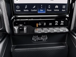 Dodge Ram 1500 2024 - 5.7 V8 4x4 Crew Cab Sport BPM VRIJ! | Luchtvering | LPG | Elec.treeplanken | zdjecie 22
