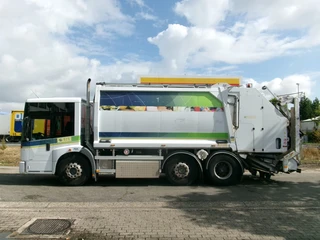 Mercedes-Benz ECONIC 2628 LLVLA 6X2/4 NGT 2013 - ECONIC 2628 Geesink vuilniswagen 6x2 NL truck afbeelding 2 miniatuur