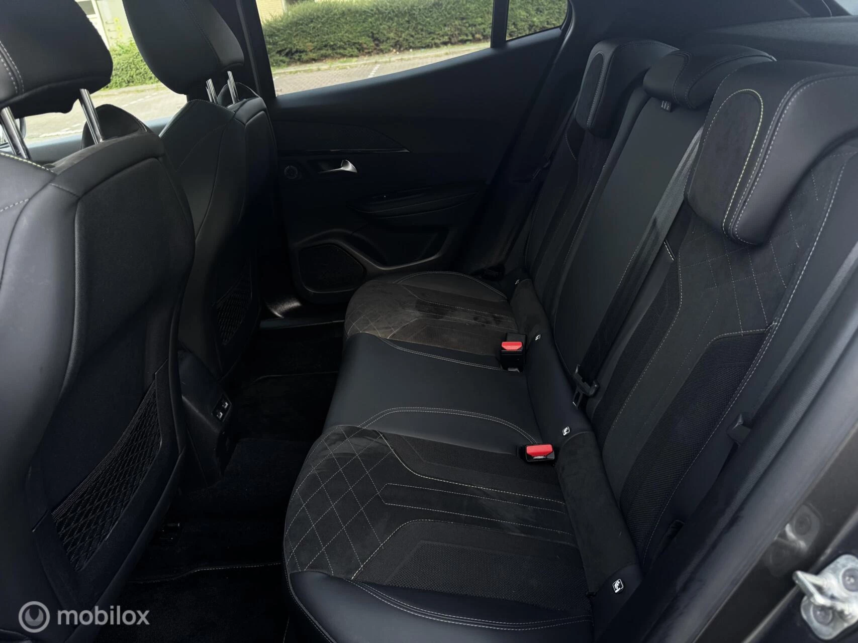 Peugeot 2008 2021 - 1.2 PureTech GT Pack |Panoramadak | 45187 kM afbeelding 59
