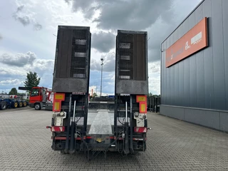 Broshuis N/A 2019 - 3ABSD Lowloader 3-axle / GVW: 59.000kg / Neck: 23.000kg / hydraulic steering + ramps + loading table / 4.60m extendable / winch / liftaxle obrazek 7