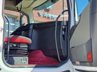 Volvo FH 2019 - 13.500 Low roof 6x2 - PTO/Hydraulic - 3.00 WB - Steel/air - VEB+ afbeelding 21