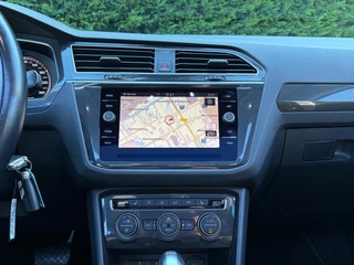 Volkswagen Tiguan 2018 - 1.4 TSI ACT Highline R-Line Automaat Panodak Trekhaak 1eEigenaar !!NIEUWBINNEN!! image 26